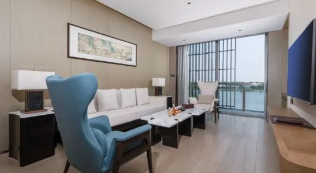 Люкс Deluxe Suzhou Jiangnan Botanical Garden Hotel