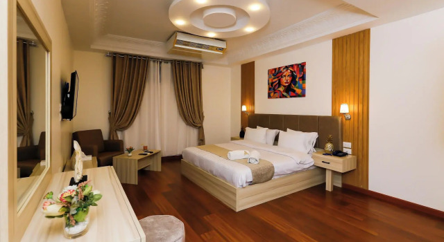 Pyramid Edge Hotel & Exclusive Pyramids View Rooftop