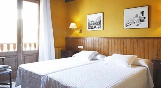 Hotel Ribaeta