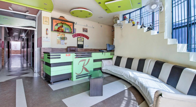 SPOT ON 74542 Aarav Hotel, Prenota Hotel Calcutta 