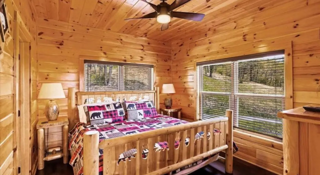 Amazing 3 Bedroom Cabin with Incredible Views