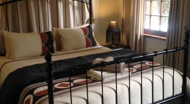 Hallbury Estate, Boek Hotel Bedfordview 
