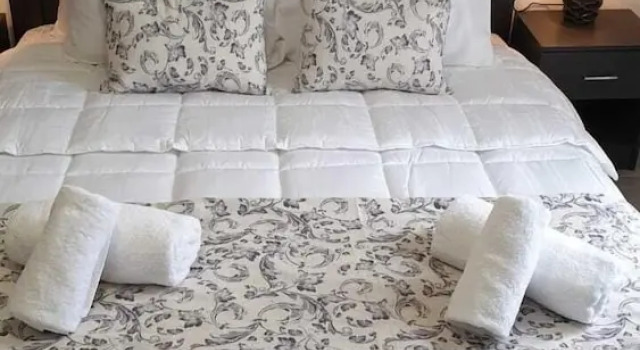 Lovely Flat Near Port! Few Min From City Center