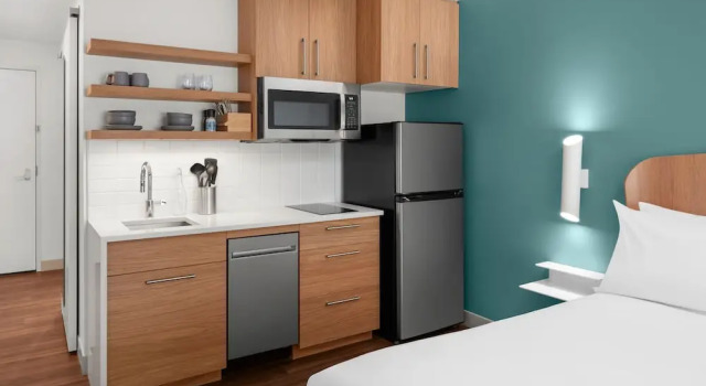 Студия Element Charlotte Uptown
