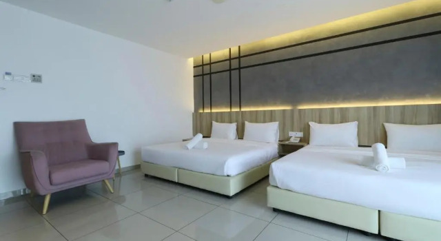 Люкс с балконом Suite Dreamz Hotel