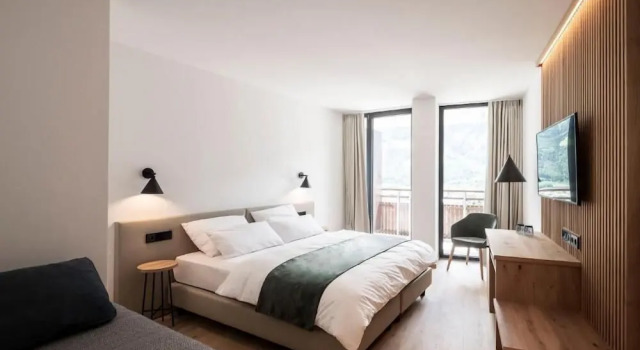 Hotel Belvedere, Забронировать Бутик-отель Отели в центре Натурно с завтраком, отели в центре Натурно с завтраком