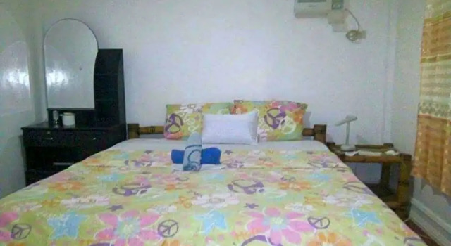 Вилла Acacia Sunset Village Inn