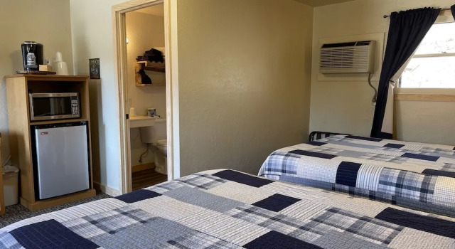 Семейный номер Standard с балконом и с видом на окрестности Mountain View Lodge & Cabins