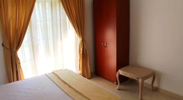 Апартаменты Holiday Fashion Inn