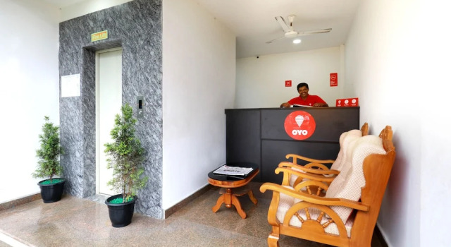 OYO 6725 Palm Inn