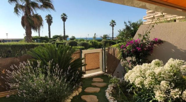Апартаменты LE JARDIN DE LA PLAGE - T2 - Terrasse jardin 30m2 - Piscine - Clim- Wifi -Parking