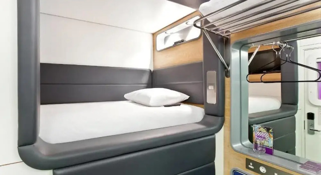 YOTELAIR London Gatwick Airport, Забронировать Отель Отели Исторического графства Суссекса 3 звезды, 3*