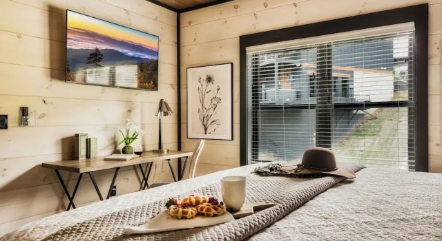 Коттедж с 5 комнатами с балконом и с видом на горы Star Gazer Luxury Rooftop Cabin