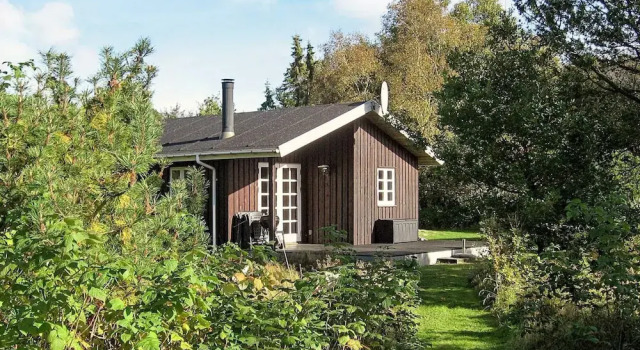 Коттедж 5 person holiday home in Aabybro