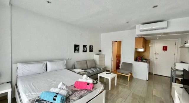 Riscal 6 by United Renters, Забронировать Отель Аликанте Памплона, рядом с Central Market of Alicante