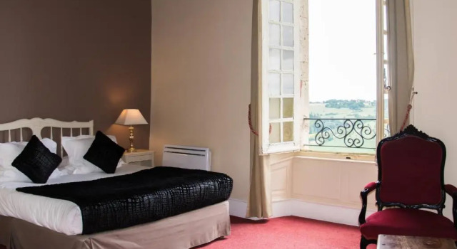 Двухместный номер Standard Hotel Raymond VII