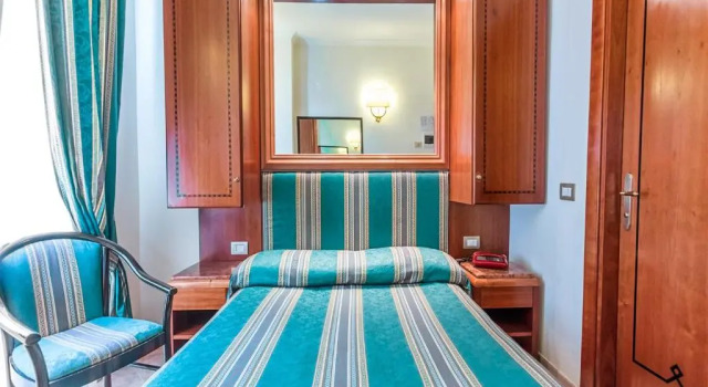 Двухместный номер Economy Raeli Hotel Lux