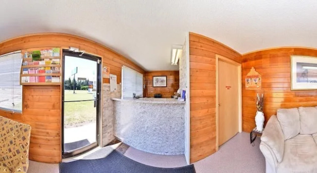 Canadas Best Value Inn, Rezerwuj Hotel Olds Alberta