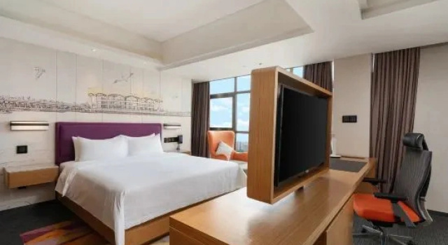 Двухместный семейный люкс Hampton by Hilton Beihai Station