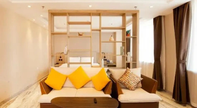 Люкс Deluxe HanTing Hotel (Changchun Guilin Road Nanhu Park)
