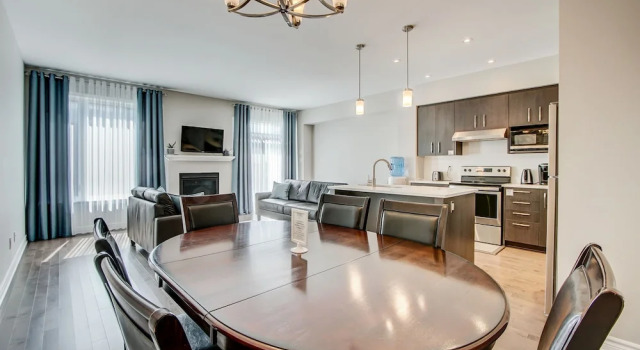Henia's Inn, Varaa Hotelli Ottawa 