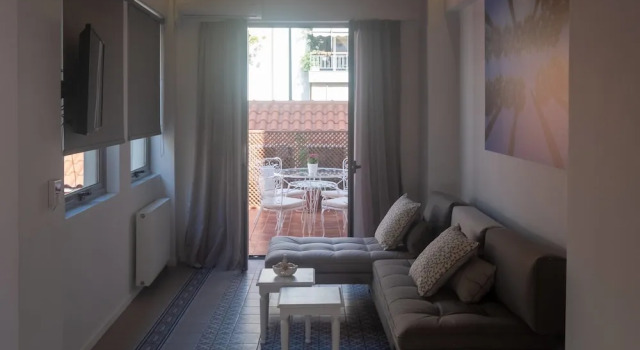 Апартаменты Grand ATHENIAN YARD SUITES