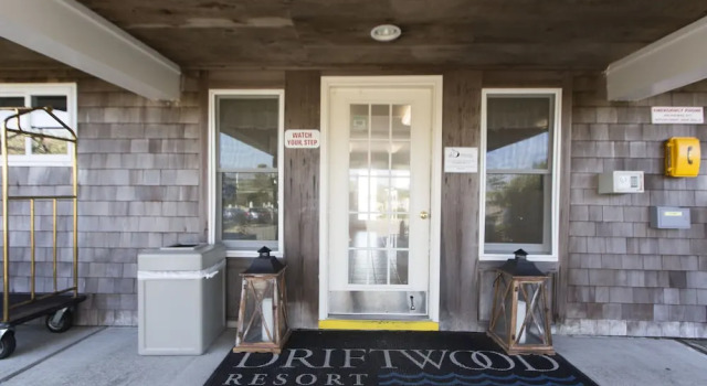 Driftwood Resort, จอง รีสอร์ท มอนทอค The Hamptons
