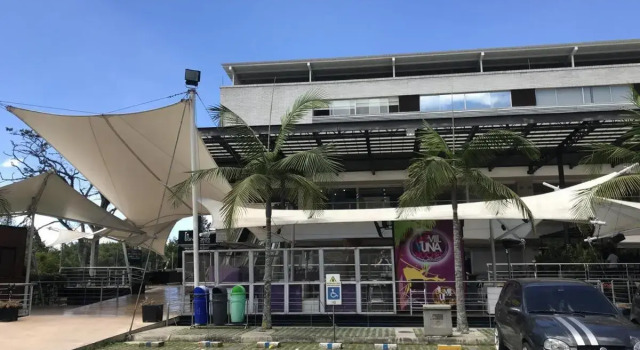 Puerto Bulevar Aparta suite