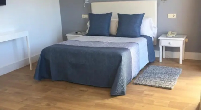 Двухместный номер Standard с видом на горы Hotel Leonor de Aquitania