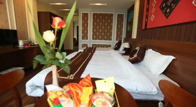 Трёхместный номер Deluxe с балконом Sapa Unique Hotel