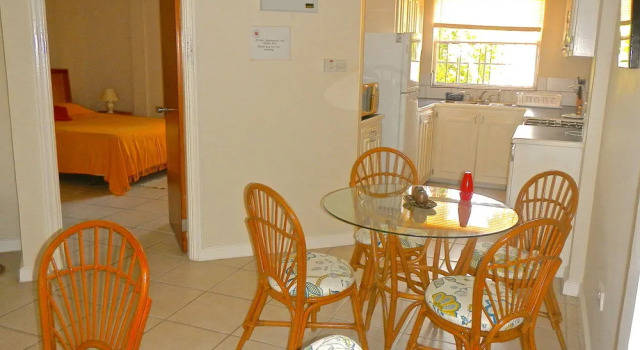Poinsettia Villa Apartments, Prenota Appartamento Hotel a Castries con parcheggio, Parcheggio