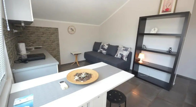 Apartments Dakovic, Book Lejlighed Hoteller i Kotor Riviera med parkering, Parkering