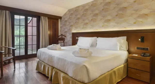 Номер Superior Hotel & Spa Monasterio de Boltaña