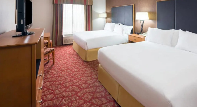 Четырёхместный номер Standard Holiday Inn Express Grants Pass by IHG