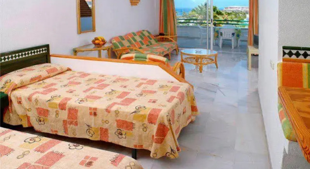 Apartamento Altamira, Забронировать Отель Отели Адехе 3 звезды, 3*