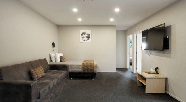 Семейный номер Standard с 2 комнатами с балконом Ellerslie Palms Motel