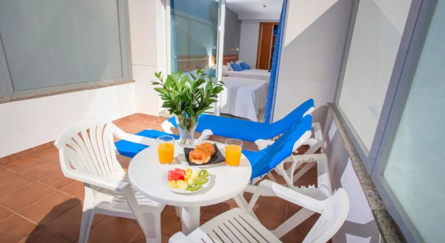 Четырёхместный номер Standard Hotel Don Pablo