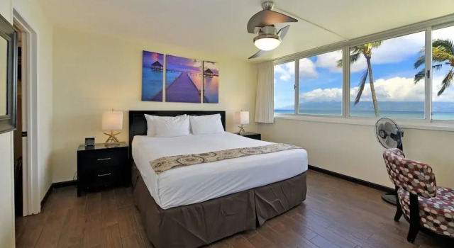 Royal Kahana #209 1 Bedroom Condo by RedAwning
