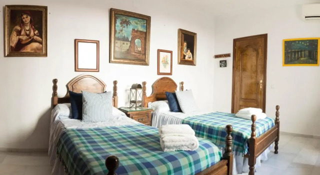 Boutique House LujoPobre, Reservar Hotel boutique Montilla Madrid