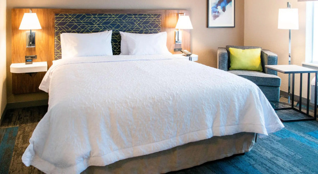 Номер Standard Hampton Inn Paris IL, IL