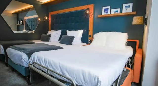 Трёхместный номер Standard с видом на горы Fahrenheit Seven Val Thorens