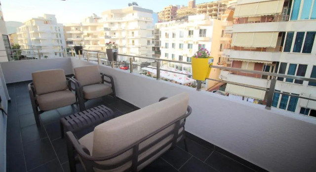 Люкс с 2 комнатами с частичным видом на море Franklin Premium Apart-Hotel