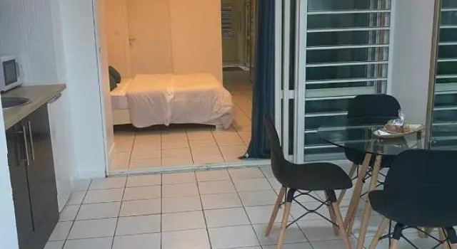 Studio 18, Prenota Appartamento Hotel a Grande-Terre con piscina, Piscina