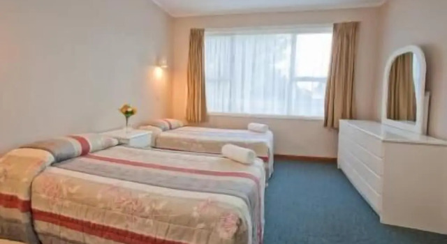 Люкс Standard с 2 комнатами Takanini Park Motor Lodge