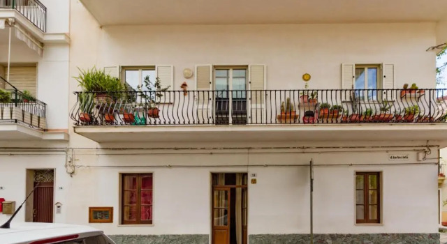 Апартаменты Letojanni Sandy Beach Apartment