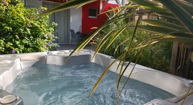 Номер Deluxe Hôtel & Villa Le Cocotel