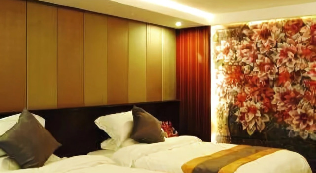 Huayu Qicai Multi-level Hotel, Book Hotel Zhengzhou Henan