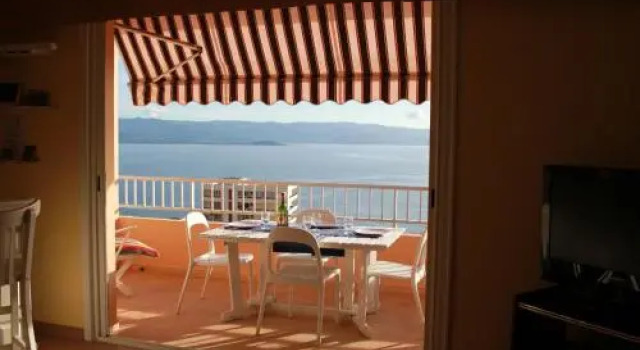 F3 Vue mer Route des Iles Sanguinaires, Varaa Hotelli Ajaccio 
