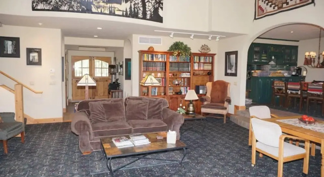 Ski-in/out House With Outstanding Views Of Slopes - Quiet Location At End Of Cul-de-sac 5 Bedroom Home by RedAwning, Buchen Sie Ferienhaus Villen in Aspen-Snowmass, Villa