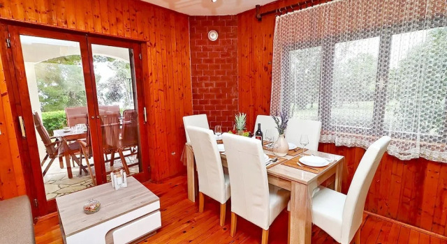 Семейные апартаменты с 2 комнатами с видом на море Apartmani Stefan
